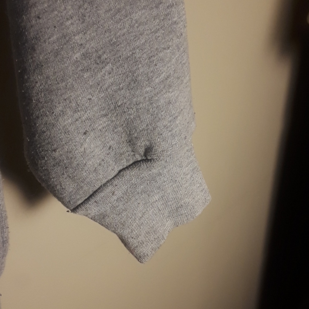 Yale gray sweater no size tag - Picture 10 of 12